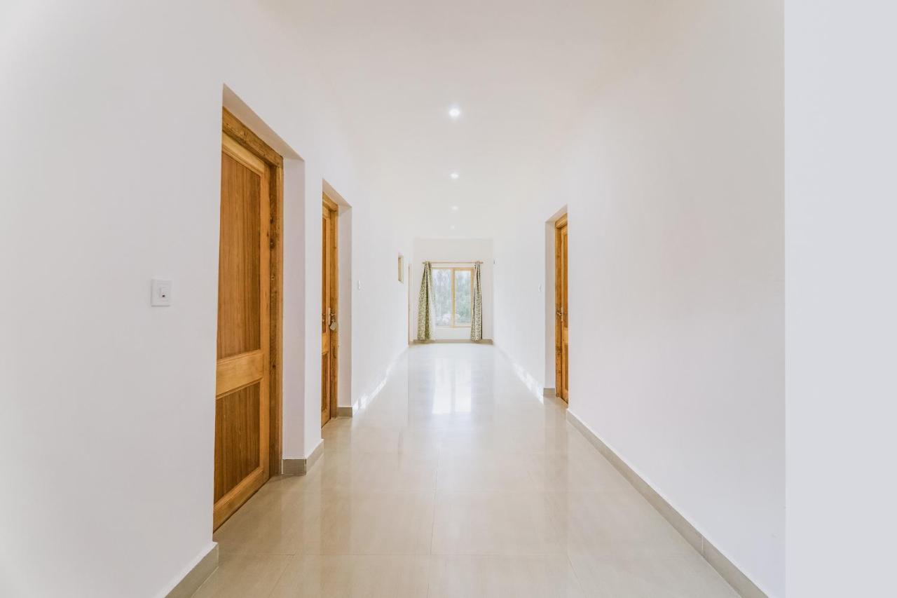 Oyo 72466 Hotel Yuvraj Shivpuri  Bagian luar foto