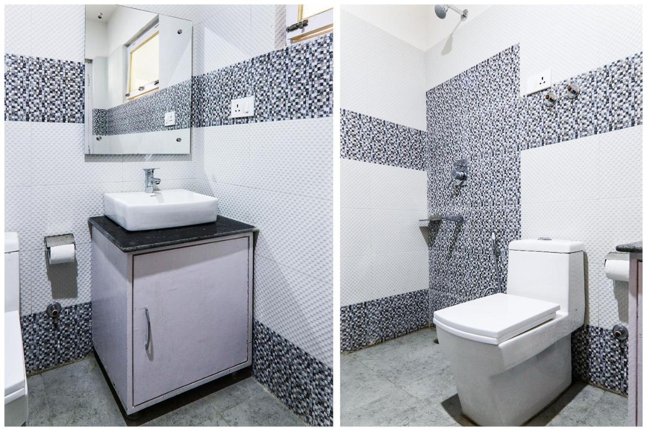 Oyo 72466 Hotel Yuvraj Shivpuri  Bagian luar foto