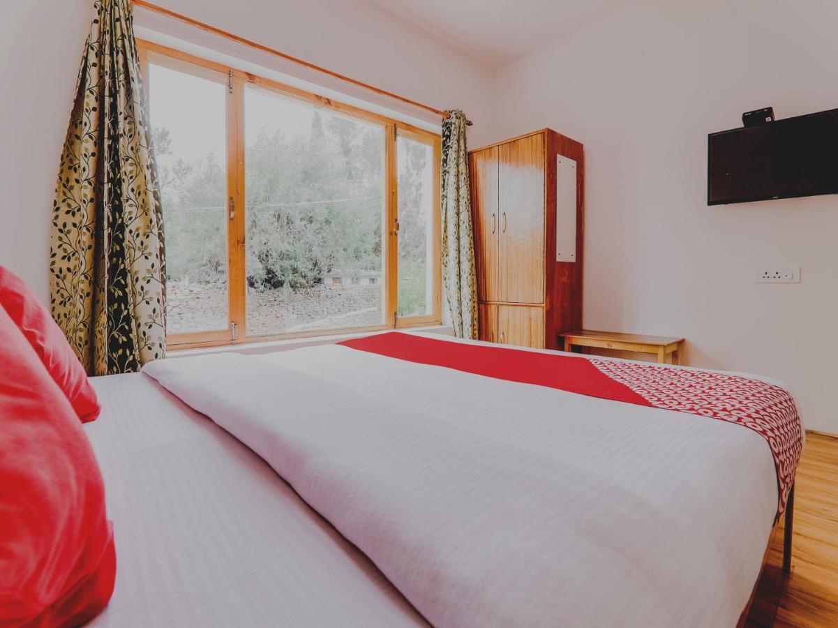 Oyo 72466 Hotel Yuvraj Shivpuri  Bagian luar foto